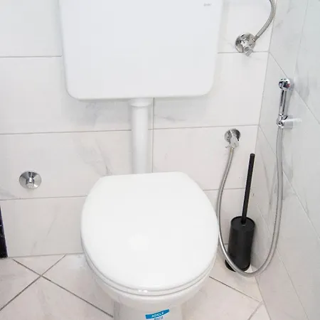 Mehic アパート モスタル