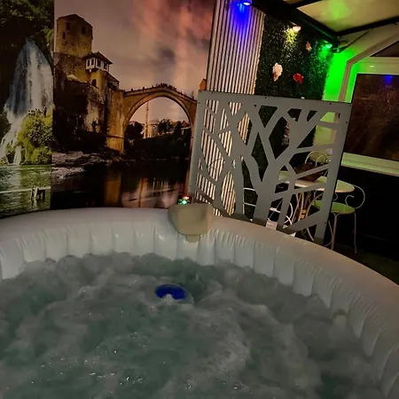 Mehic * モスタル